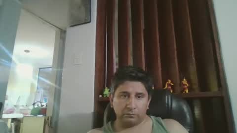 dickeduardo online show from April 18, 4:05 am