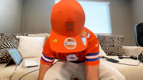 dickemdown93est online show from March 3, 7:20 pm