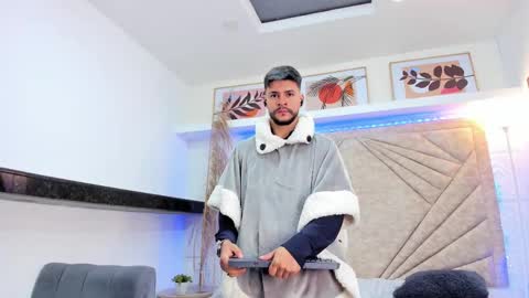 Snapshot of dickgriffith chatting on February 10, 11:57 am Dick Griffith online show from February 10, 11:57 am