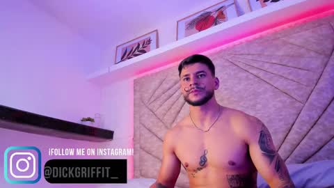 Snapshot of dickgriffith chatting on February 19, 3:16 pm Dick Griffith online show from February 19, 3:16 pm