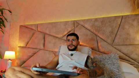 Snapshot of dickgriffith chatting on September 11, 11:43 am Dick Griffith online show from September 11, 11:43 am