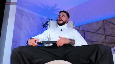 Snapshot of dickgriffith chatting on October 19, 12:50 pm Dick Griffith online show from October 19, 12:50 pm