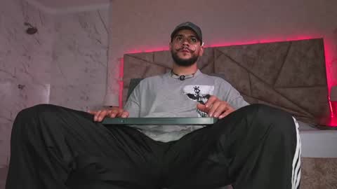 Dick Griffith online show from April 25, 2:25 am