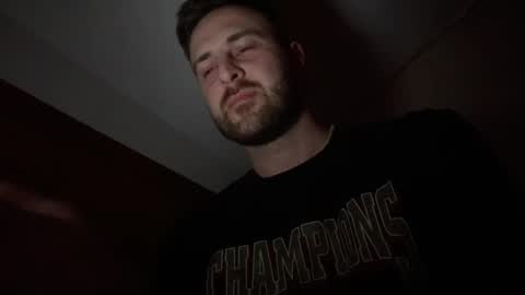 Im Julian  all cum shot videos here    online show from February 14, 11:20 pm