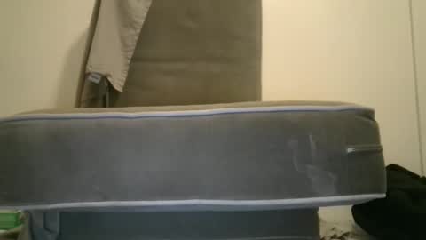 dicktracey007 online show from December 8, 6:01 am