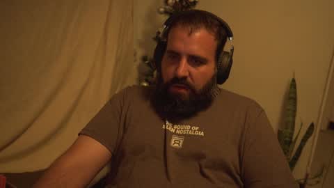 Snapshot of dicristalino chatting on December 4, 12:08 am Cristian Dipolino online show from December 4, 12:08 am