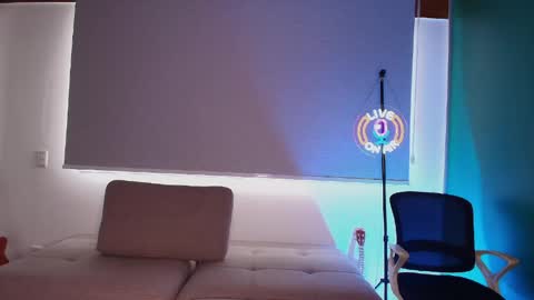didy_reis online show from May 23, 7:29 pm