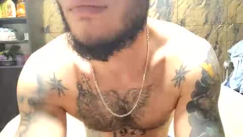 Snapshot of diego_armando24 chatting on May 26, 10:39 pm diego_armando24 online show from May 26, 10:39 pm
