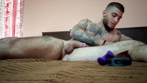 Snapshot of diego_armando24 chatting on June 4, 9:26 am diego_armando24 online show from June 4, 9:26 am