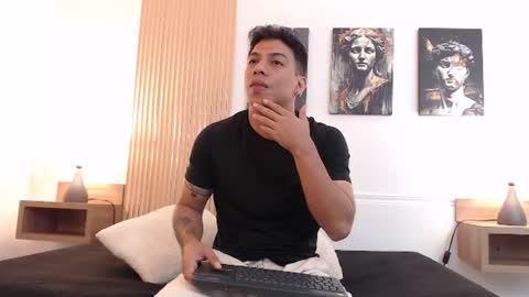 Snapshot of diego_salvatore chatting on June 28, 3:07 pm diego_salvatore online show from June 28, 3:07 pm