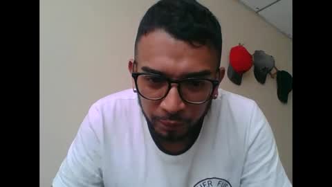 Snapshot of diemmartinez chatting on March 15, 2:12 pm Diem online show from March 15, 2:12 pm