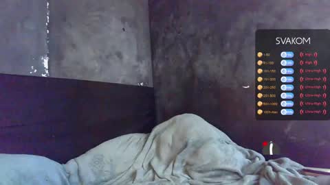 diemond_latinx98 online show from April 21, 2:01 pm