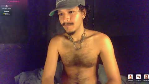 Snapshot of diemond_latinx98 chatting on June 7, 11:03 am diemond_latinx98 online show from June 7, 11:03 am