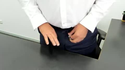 Diesel online show from December 1, 7:02 am