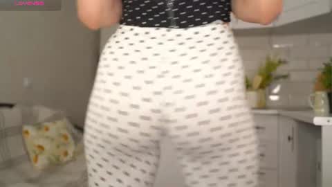 Snapshot of dietmountaindew_ chatting on July 24, 4:49 pm Sophie online show from July 24, 4:49 pm