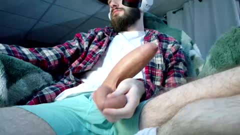 digbicknik online show from September 17, 1:51 am