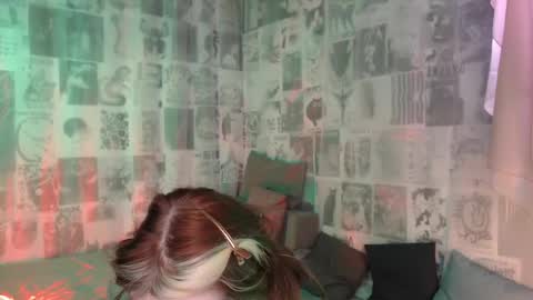 Snapshot of digital_geisha chatting on May 5, 2:30 am Hi im Alice 3 Im usualy online 03-10 or 17-21 UTC0 online show from May 5, 2:30 am