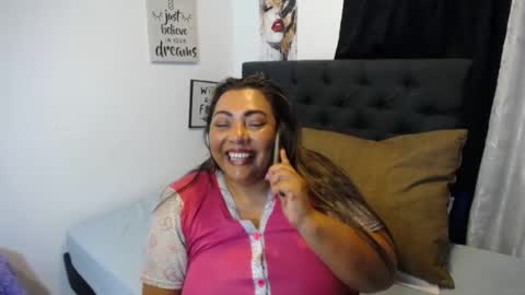 Mariana online show from June 19, 2:49 am