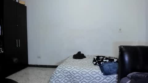 diiego_xxx online show from April 19, 6:10 pm