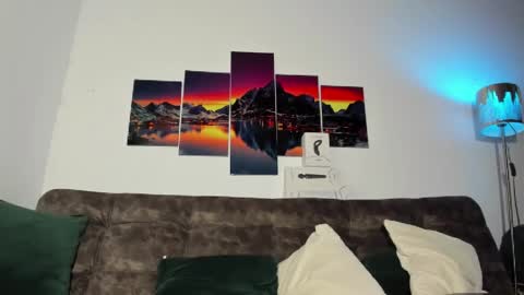 joshua online show from January 14, 9:30 pm