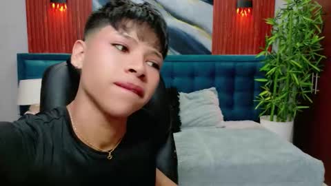  DILAN online show from February 11, 5:51 pm