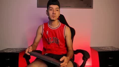 Snapshot of dilan_ar5 chatting on May 14, 2:13 pm DILAN online show from May 14, 2:13 pm