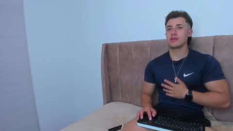 Dilan Coy online show from September 28, 3:01 am