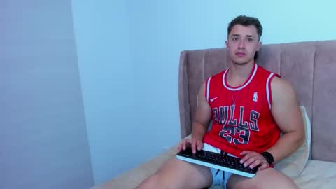 Dilan Coy online show from October 2, 11:01 pm