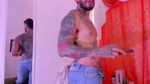 dilan_scootk_ online show from March 26, 7:41 pm