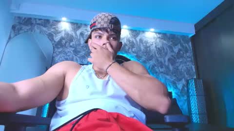 dilanmiller_ online show from June 30, 5:58 pm