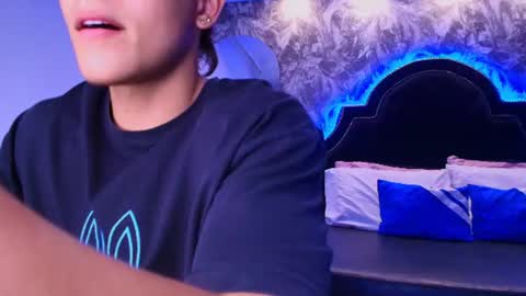 dilanmiller_ online show from July 11, 3:26 pm
