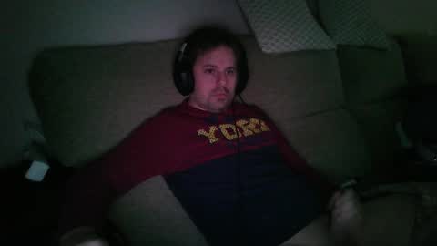 dili999 online show from December 5, 8:00 am