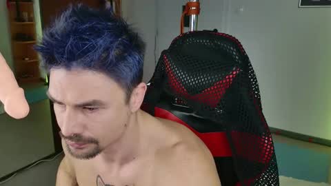 Dario Dolce online show from February 19, 11:28 am