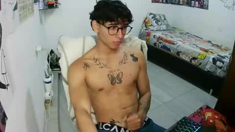 Snapshot of dillom420 chatting on February 6, 7:06 pm dillom420 online show from February 6, 7:06 pm