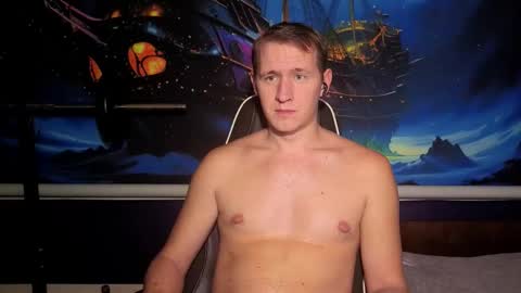 Snapshot of dimastyzzz chatting on November 22, 10:31 pm Dimetriusen online show from November 22, 10:31 pm