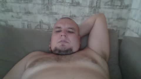 Snapshot of dimasvit5336 chatting on July 16, 9:37 am dimasvit5336 online show from July 16, 9:37 am