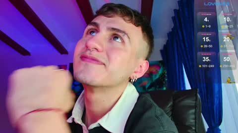 Julian Independent Model online show from January 23, 11:05 pm