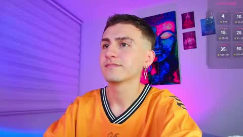 Julian Independent Model online show from March 27, 12:16 am