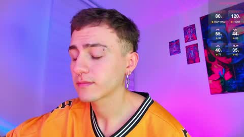 Julian Independent Model online show from April 7, 11:26 pm