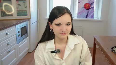 Snapshot of dinahganus chatting on October 9, 4:10 am Rina online show from October 9, 4:10 am