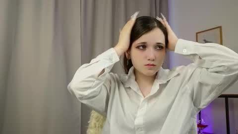 Snapshot of dinahganus chatting on October 15, 4:56 am Rina online show from October 15, 4:56 am