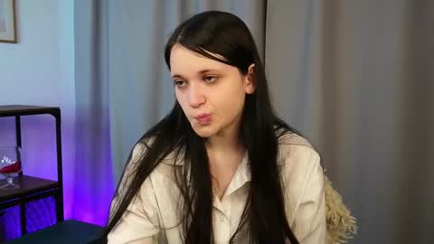 Snapshot of dinahganus chatting on October 22, 4:13 am Rina online show from October 22, 4:13 am