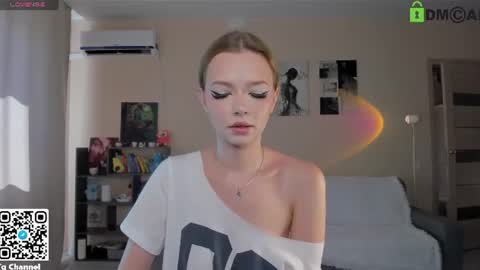 Jessie online show from July 4, 4:18 am