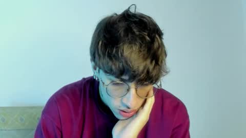 Snapshot of dio_star chatting on February 8, 9:40 pm Dio online show from February 8, 9:40 pm