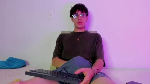 Snapshot of dio_star chatting on February 9, 8:46 pm Dio online show from February 9, 8:46 pm