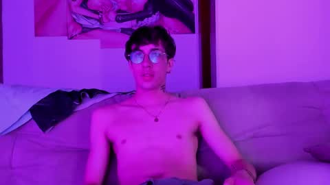 Snapshot of dio_star chatting on February 17, 8:59 pm Dio online show from February 17, 8:59 pm