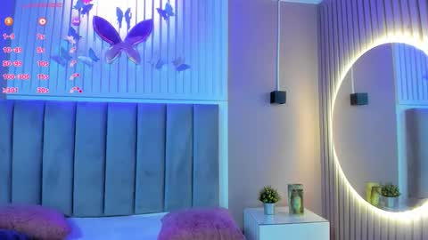 Snapshot of diosa_cristal chatting on September 16, 3:29 am Cristal online show from September 16, 3:29 am