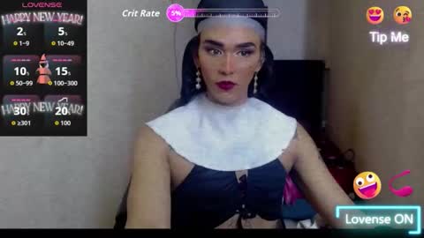 diosa_v_ online show from October 7, 7:00 pm
