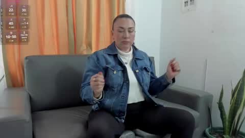Snapshot of diosavera chatting on October 4, 7:23 pm diosavera online show from October 4, 7:23 pm