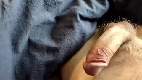 dirkd85 online show from April 15, 10:00 am